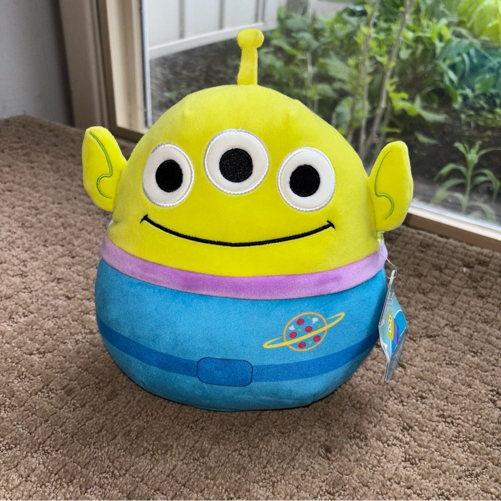 Toy Story alien plush by Squishmallows the claw Disney toy NEW